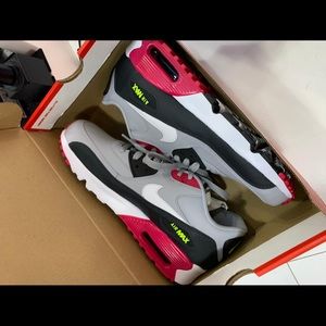 New Nike’s Tennis Shoes size 7